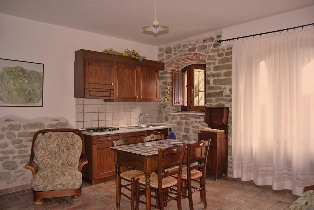 Casale Degli Ulivi Villa Gualdo Tadino Room photo